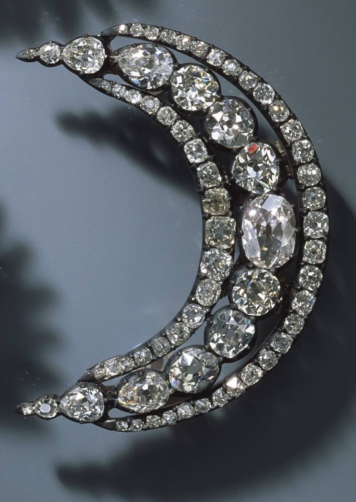Image result for images of German museum releases photos of some of the jewelries stolen in the 'world's biggest heist'