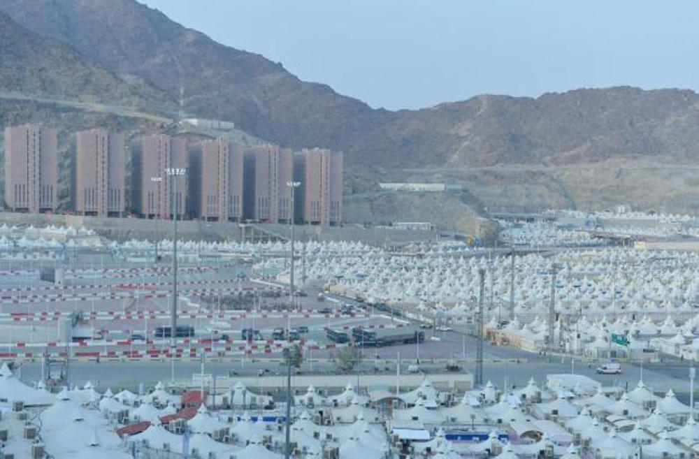 Pilgrims ascend to Mina at the start of the Haj rituals