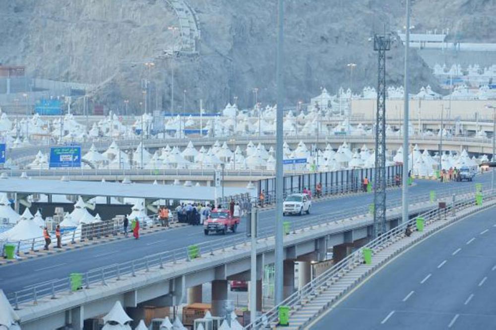 Pilgrims ascend to Mina at the start of the Haj rituals