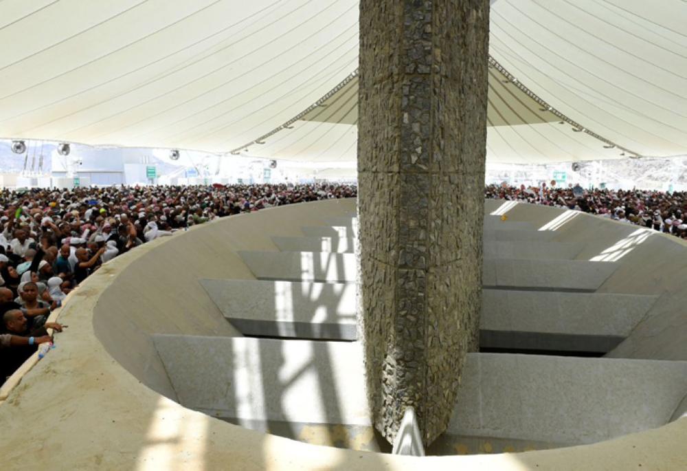 Pilgrims leave Mina after five-day stay