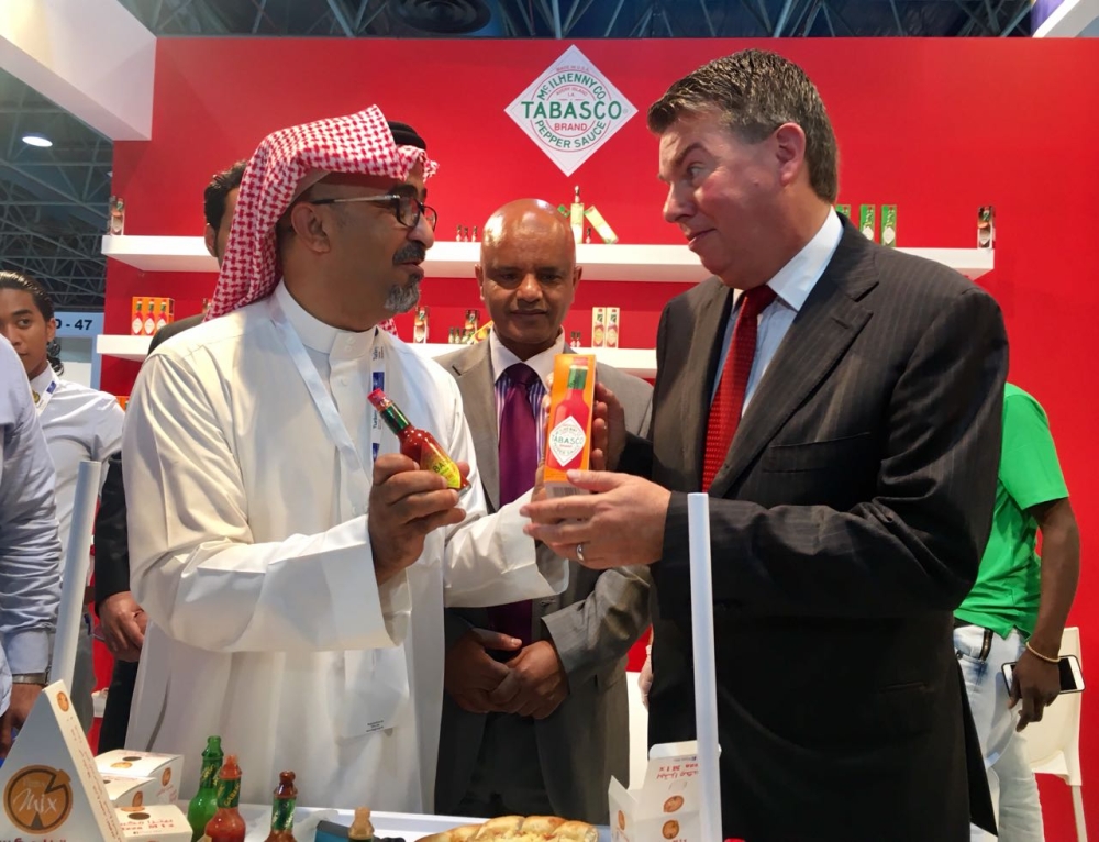 US consul general tours FoodEx