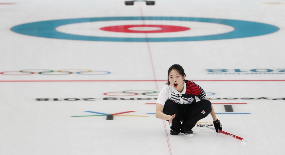 Hyeji Jang of South Korea in action in the Mixed Doubles Round Robin during the South Korea v China match at the Gangneung Curling Center in the Pyeongchang 2018 Winter Olympics.  — Reuters