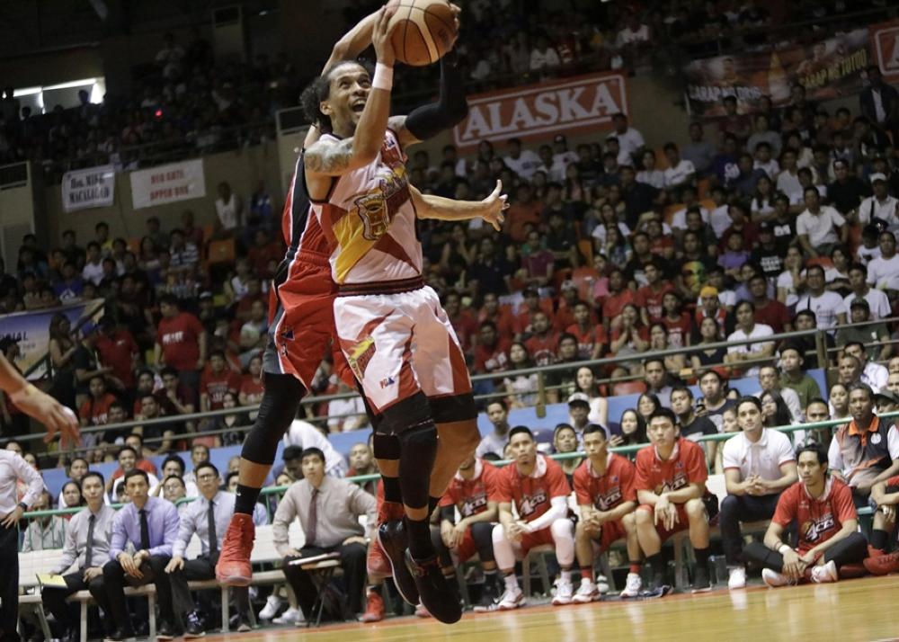 SMB rolls past Alaska to regain top spot