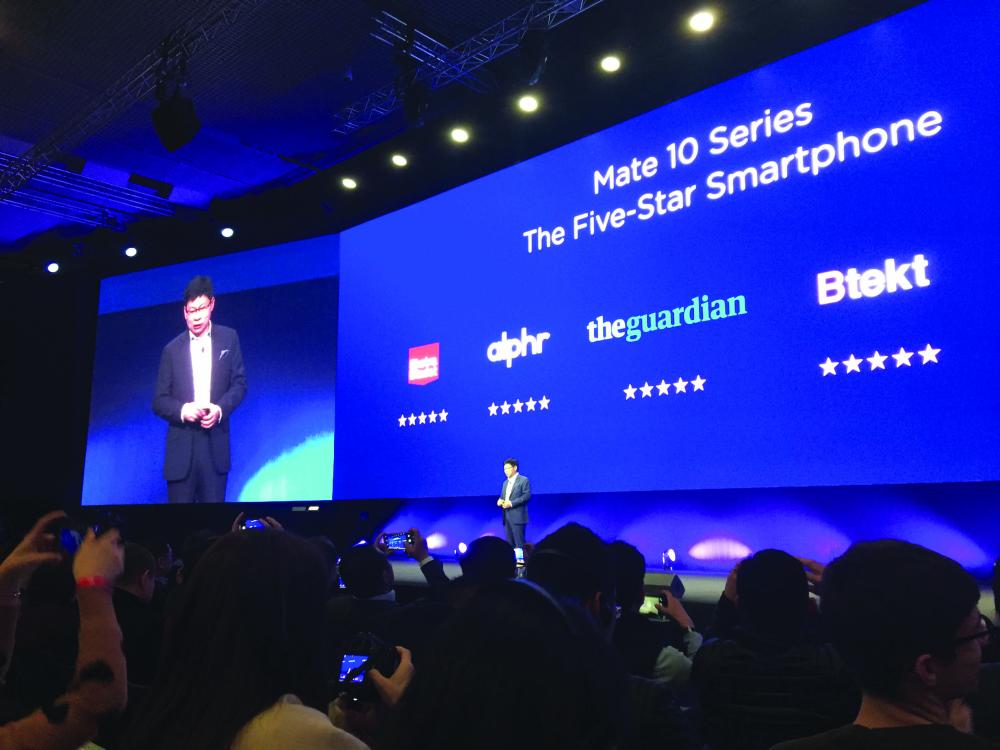 Huawei  launches first 5G chipset 
during the Mobile World Congress
