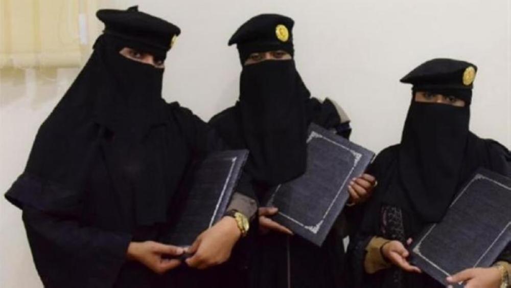 Cross-dressing criminals