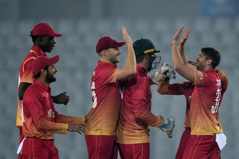 Zimbabwe claimed a crucial victory over Ireland to close in on a 2019 World Cup spot.