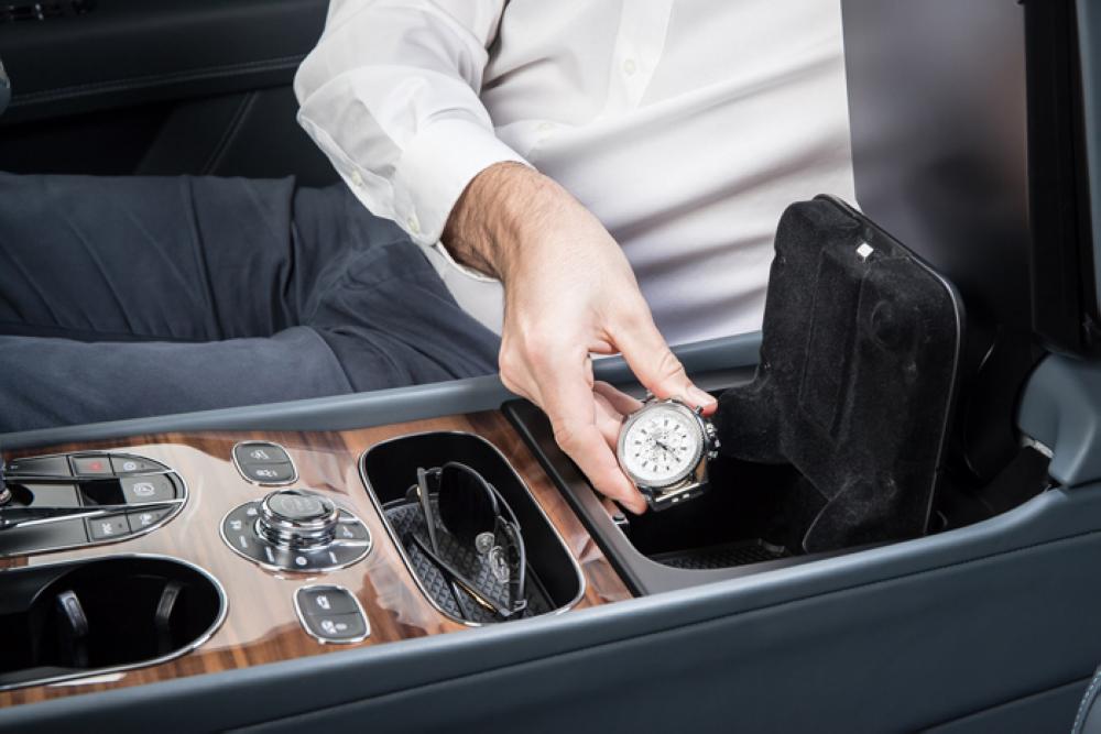 Bentley Bentayga Mulliner Biometric Storage 
