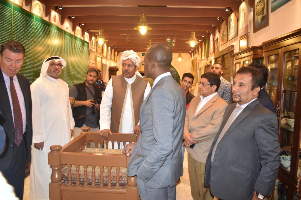 MOFA hosts diplomats, spouses at Al-Tayebat Museum