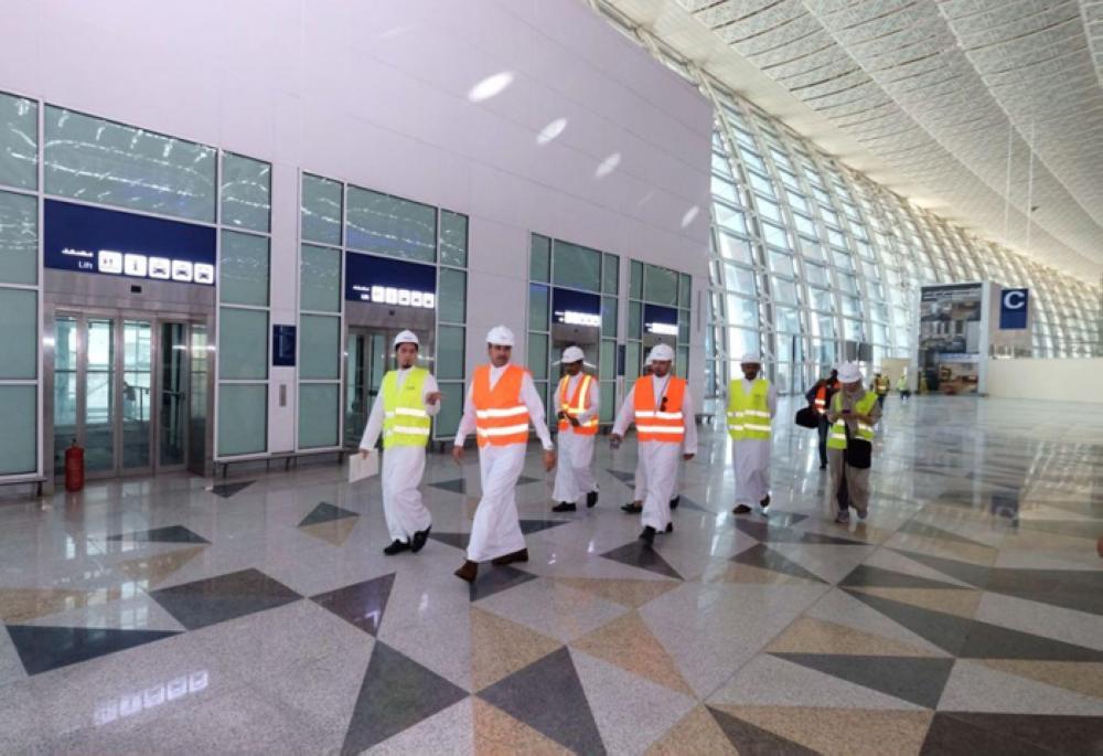 Saleh Al-Jasser, director general and other senior officials of Saudia, inspecting the Saudia facility at the new airport in Jeddah on Tuesday. — SPA 