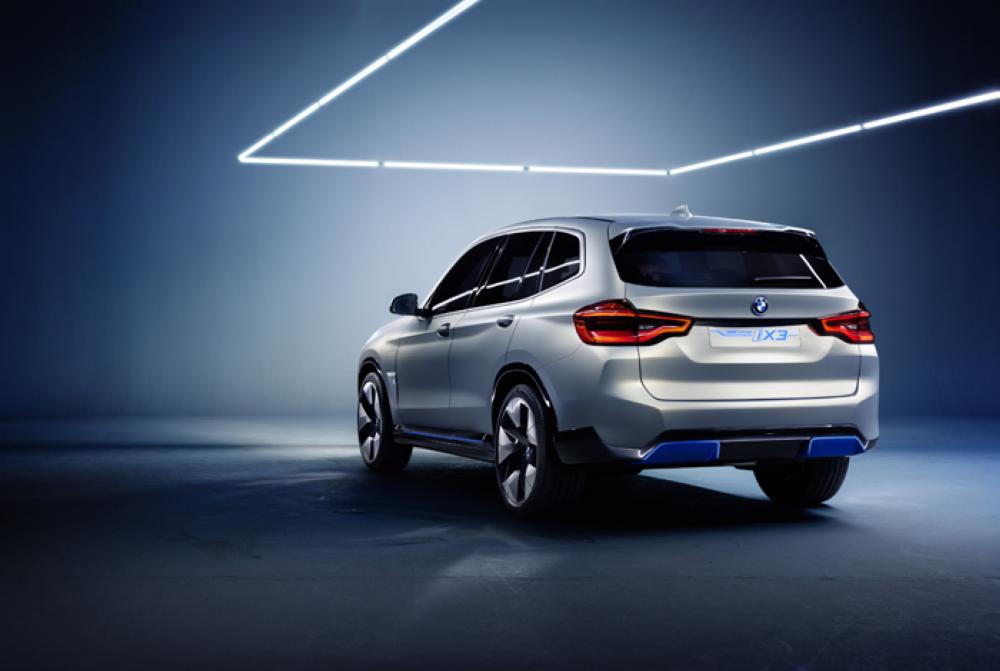 BMW rolls out latest new models at Auto China ’18