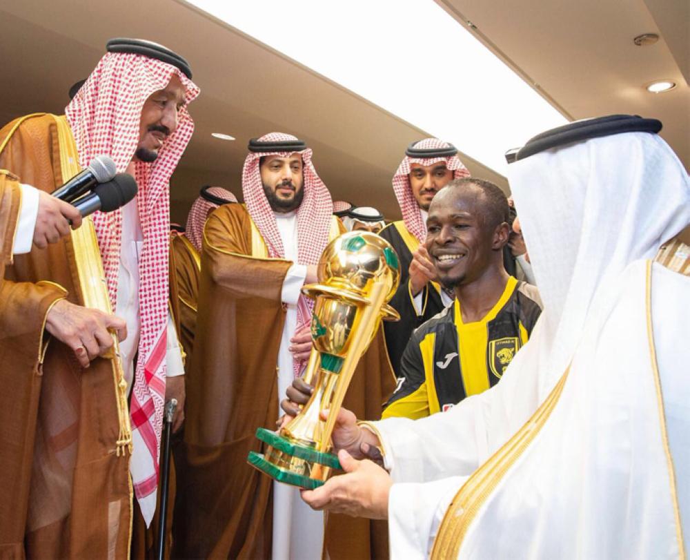 King Salman hands King's Cup to Al-Ittihad club
