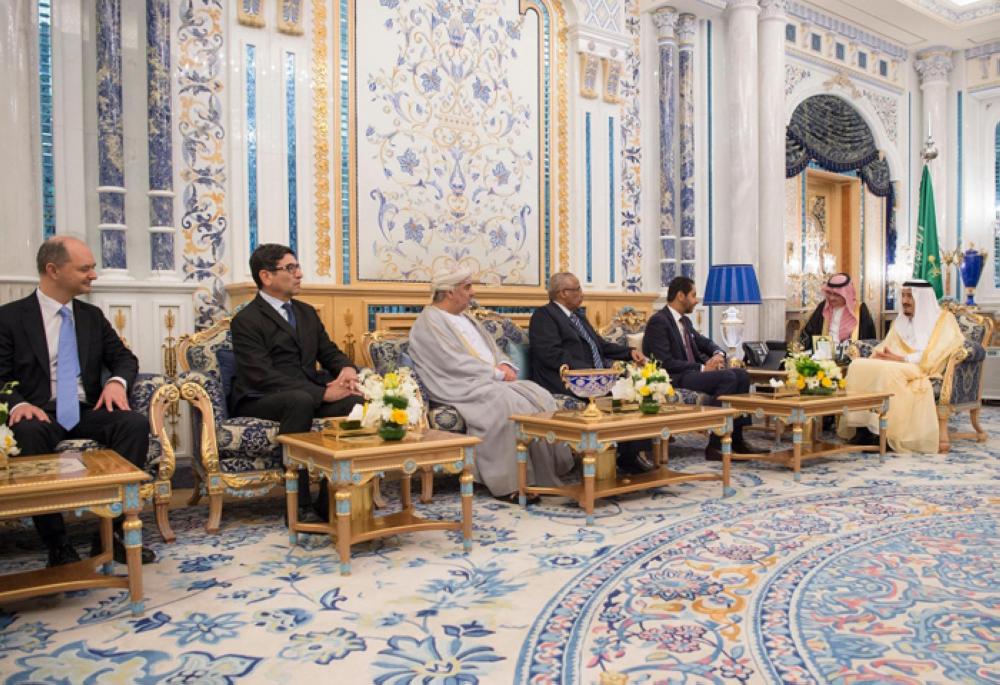 King receives dean of diplomatic corps and heads of diplomatic groups