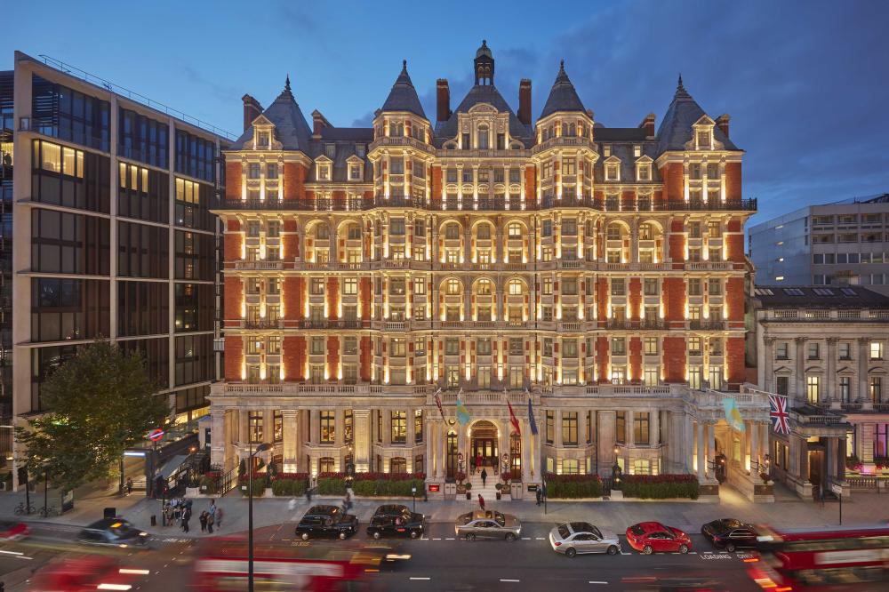 Mandarin Oriental 
Hyde Park, London 
finishes restoration