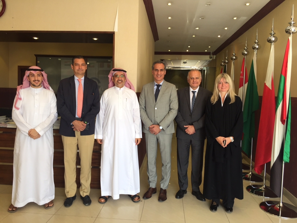 Volvo Car Importers Europe, Middle East and Africa (EMEA) representatives Jesus Fernandez de Mesa, Managing Director, and Mrs. Melisa Seleskovic, Marketing Director, with  Nahwasharq Co  CEO Elie Chahine Badr, and Nabil Osman, General Manager, and other officials pose for a group photo during the visit to GSO headquarters in Riyadh