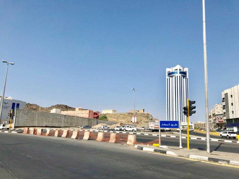 The municipality and traffic police removed the traffic lights without considering the needs of the people living in the area.