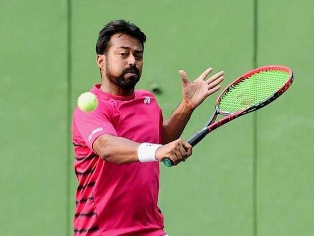 Five-time gold medalist India's Leander Paes has pulled out of the Asian Games in a row over his doubles partner.