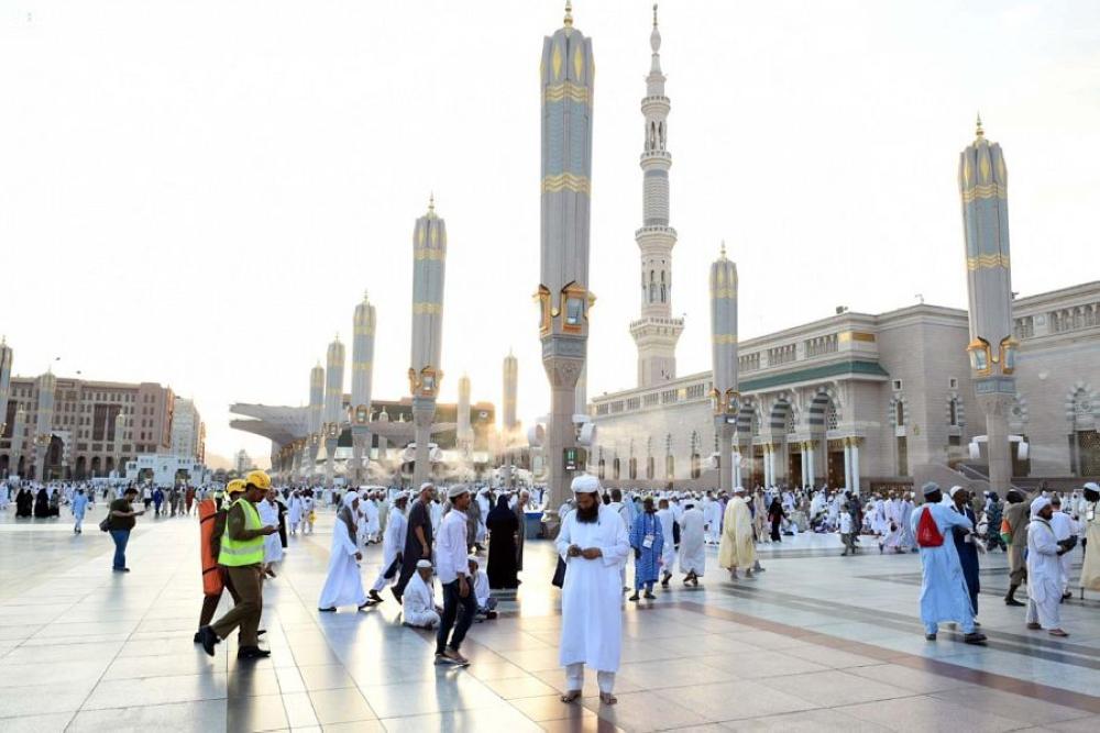 Pilgrims leave Makkah for Madinah to visit Prophet’s Mosque