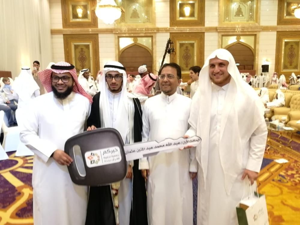 Expat wins first prize in
Qur'an memorization contest