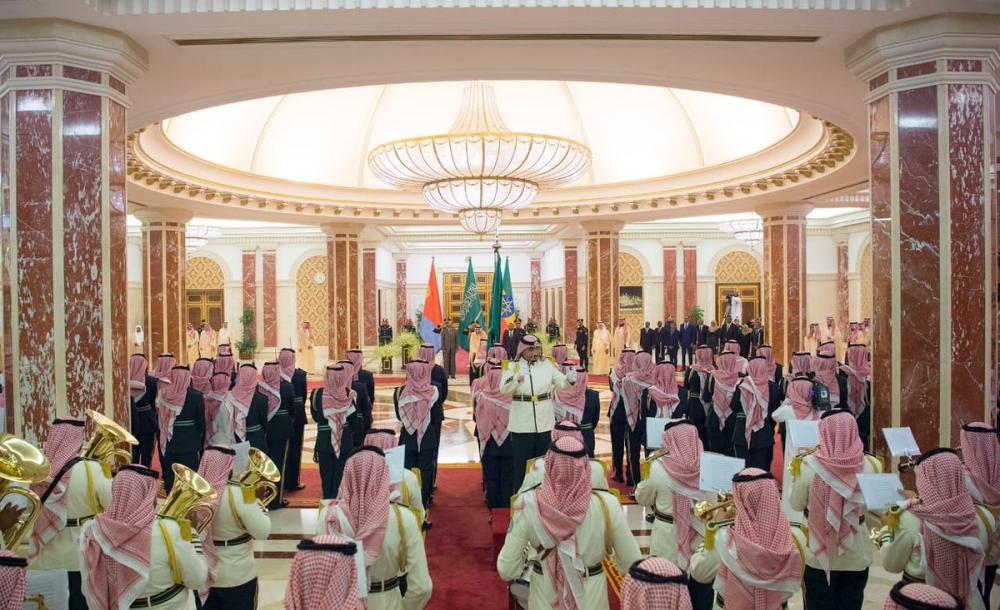 Custodian of the Two Holy Mosques King Salman, Eritrean President Isaias Afwerki (to the right of the King) and Ethiopian Prime Minister Abiy Ahmed Ali stand for a photo after the signing ceremony in Jeddah on Sunday. Crown Prince Muhammad Bin Salman, deputy premier and minister of defense, UN Secretary General Antonio Guterres and UAE Minister of Foreign and International Cooperation Sheikh Abdullah Bin Zayed Al-Nahayan are also seen in the photo. — SPA