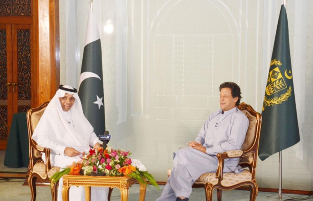 Custodian of the Two Holy Mosques King Salman receives Pakistan Prime Minister Imran Khan in Jeddah on Wednesday. — SPA
