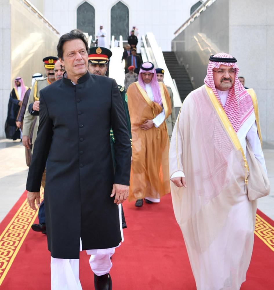 Crown Prince Muhammad Bin Salman, deputy premier and minister of defense, holds talks with Prime Minister of Pakistan Imran Khan in Jeddah on Wednesday. –SPA