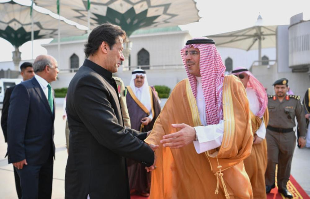 Crown Prince Muhammad Bin Salman, deputy premier and minister of defense, holds talks with Prime Minister of Pakistan Imran Khan in Jeddah on Wednesday. –SPA