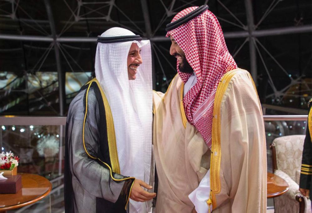 Kuwaiti Emir receives Crown Prince, hosts dinner banquet in his honor