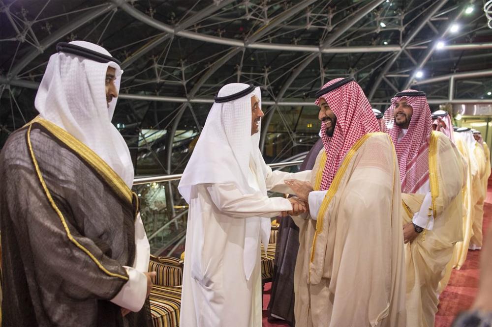 Kuwaiti Emir receives Crown Prince, hosts dinner banquet in his honor