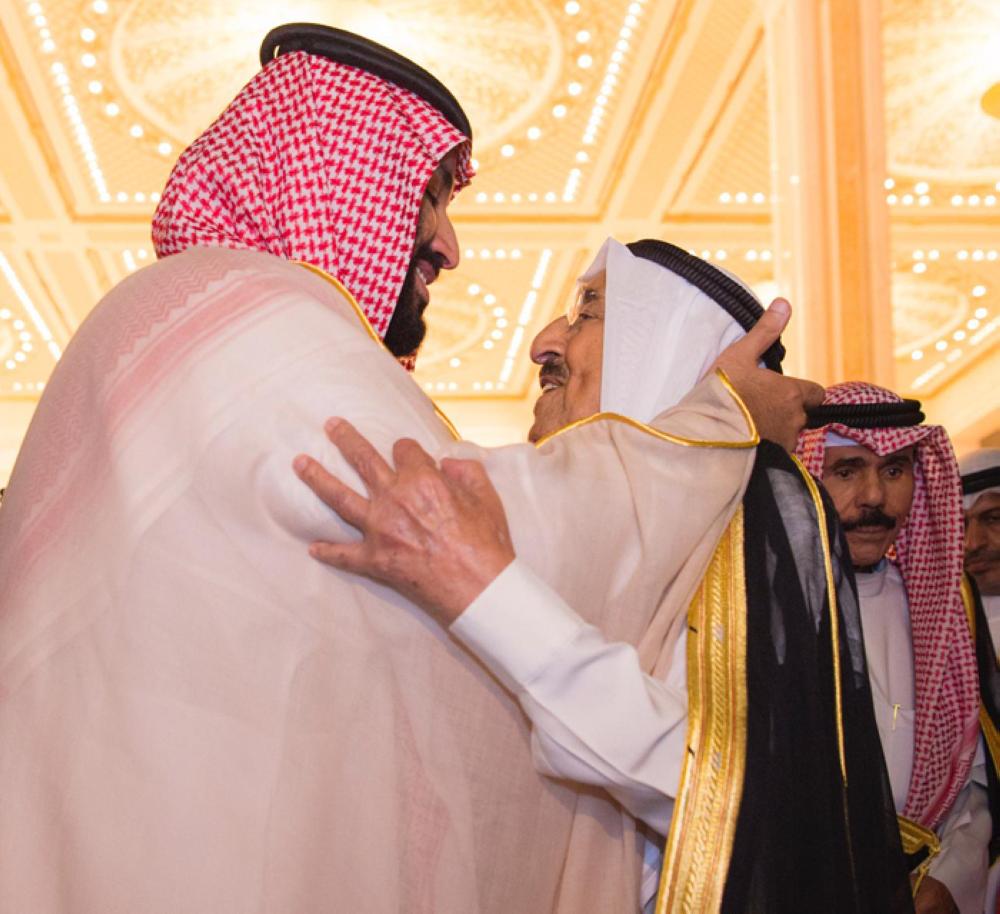 Kuwaiti Emir receives Crown Prince, hosts dinner banquet in his honor
