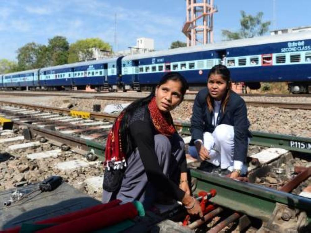 


Neelam Jatav, right, and a colleague work on a railway track at Gandhinagar station in Jaipur, India, in this file photo. — AFP