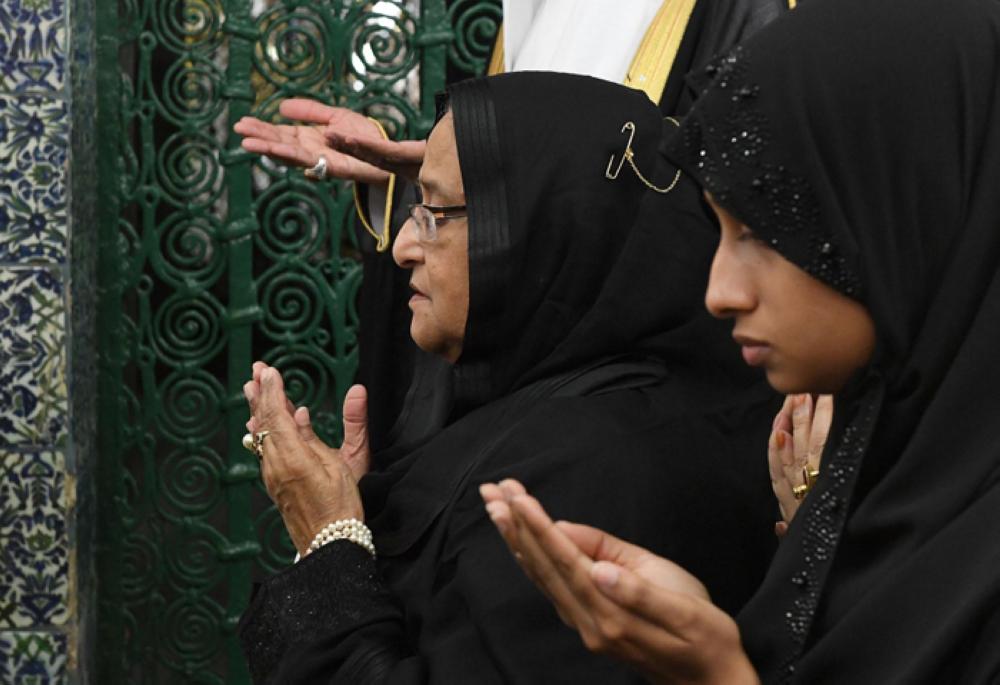 Bangla PM visits Prophet’s Mosque