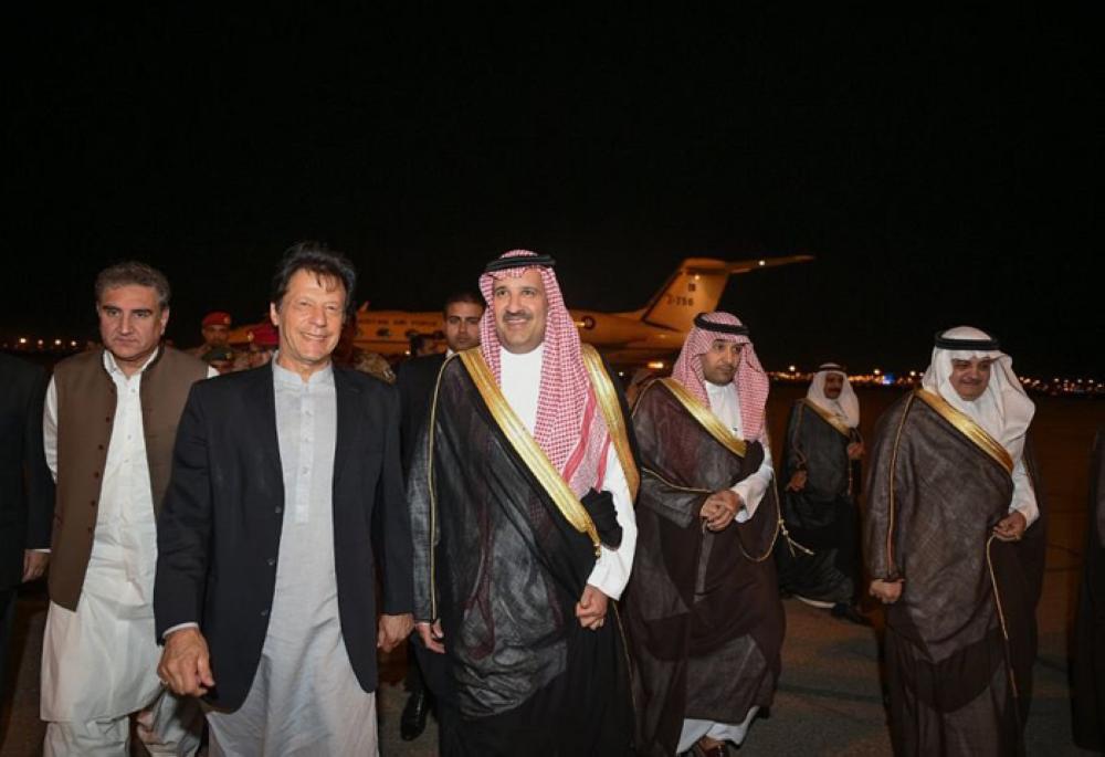 Imran Khan visits Prophet’s Mosque