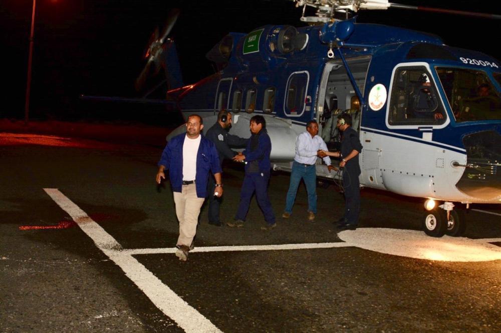 


A security helicopter airlifts three expats who got trapped at a construction site in Al-Laith Saturday night.