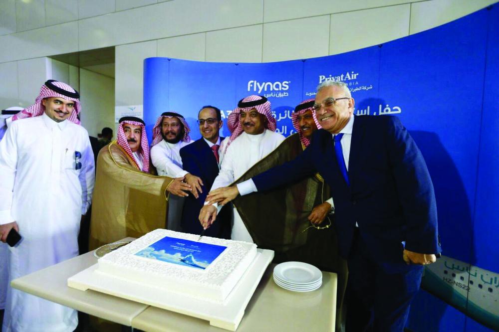 



Abdul Hakim Al Tamimi, Chairman of the Civil Aviation Authority, and Ayed Al-Jeaid, Chairman of the Board of Directors of flynas, preside over the ceremony
