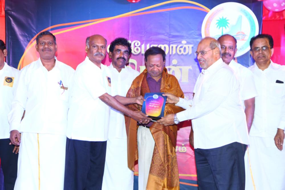 Rib-tickling talk by Tamil speaker in JTS event