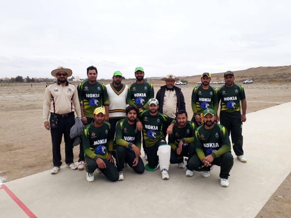 Group photo Nokia Cricket Club.