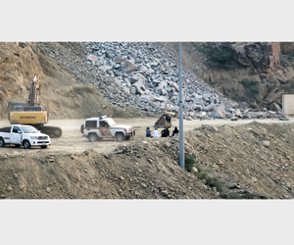 


A 600-meter stretch of road on the Dila mountain in Asir was under constant threat of falling rocks.
