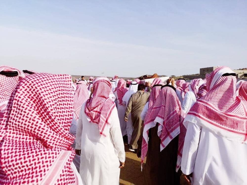 


A huge crowd of mourners attended the funeral of Ahmad Al-Kuraikri, who was killed in a street fight in Al-Hamadaniya district of north Jeddah last week.