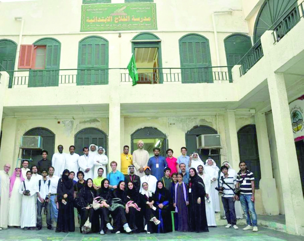 


Aspiring male and female tour guides attending a training workshop.