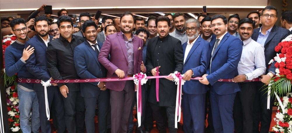 Bollywood actor Anil Kapoor inaugurates 2 new showrooms in Grand Mall, Sharjah and Grand Hypermarket, Jebel Ali, Dubai in the presence of  Shamlal Ahamed, Managing Director – International Operations, Malabar Gold & Diamonds,  Mayinkutty C, Senior Director – Malabar Group; Ameer CMC - Director – Finance & Admin, Malabar Gold & Diamonds; management team members of Malabar Gold & Diamonds, other dignitaries, well-wishers and invited guests