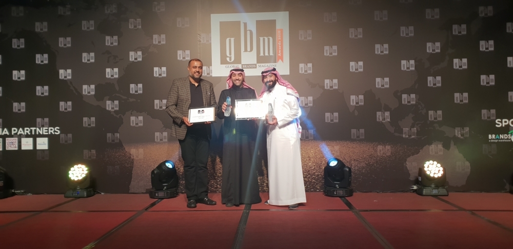 Nawaf Al-Sahhaf (middle), CEO of Badir Program, receives the award during an event held at the Banyan Ballroom in Macau last Jan. 25
