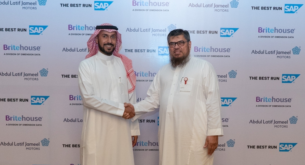 Faisal Abdalla, Vice President of Abdul Latif Jameel Motors, receives the award