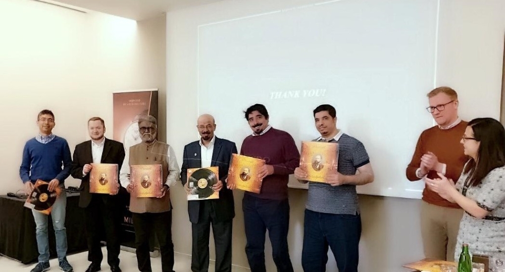 



Executive manager of Al-Ghazali Abdullatif Mohammed Al-Ali Al-Abdullatif receives the award along with Rashed Al-Abdullatif, Director of the Central Region, and Fahd Al-Abdullatif, Director of the South Region from MIDO Area Sales Manager for the Middle East Didier Storrer