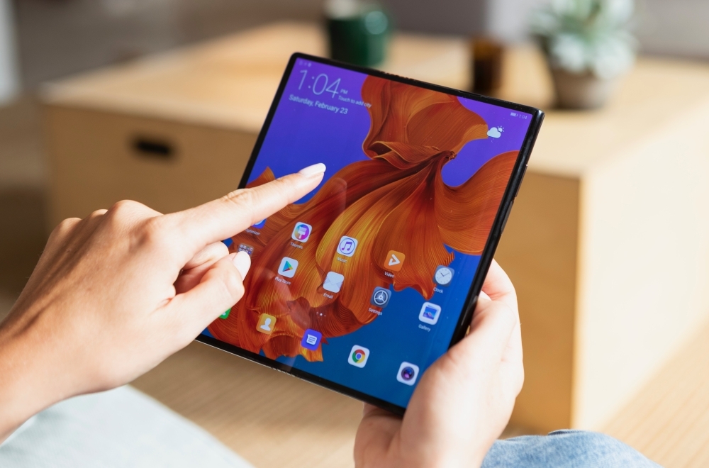 Huawei launches Mate X, the 
world’s fastest 5G foldable phone