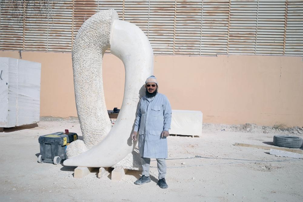 23 sculptors take part in Tuwaiq symposium