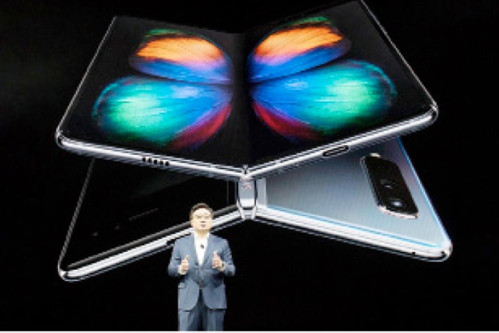 Foldable smartphones...and the next revolution