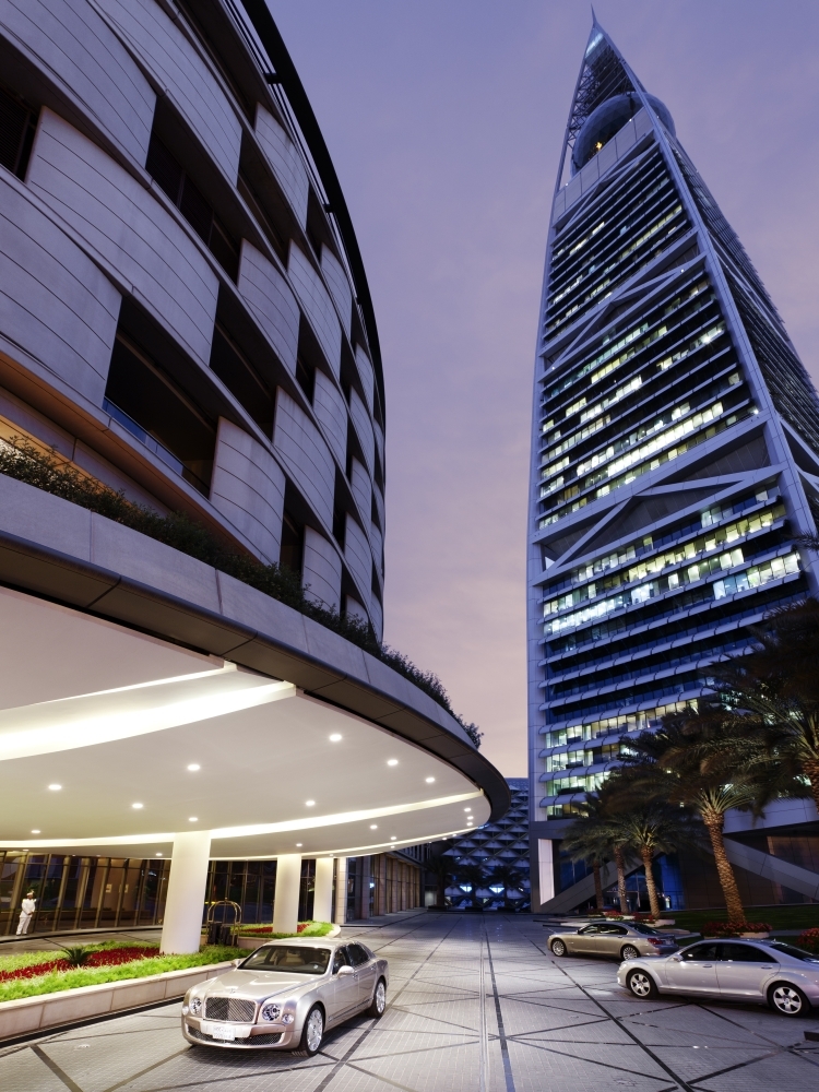 



Al Faisaliah Hotel - exterior 