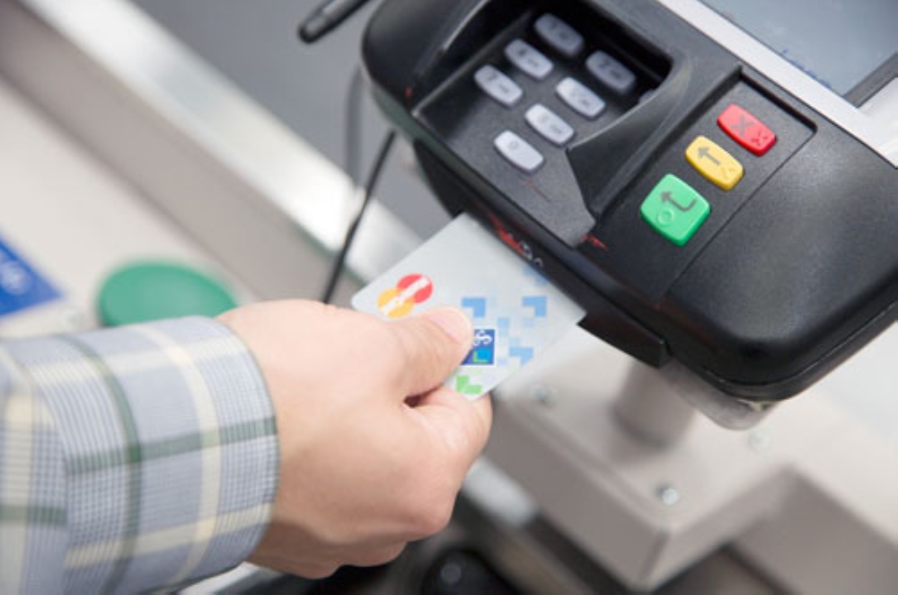 


Shop owners say the high rate of deductions by banks on purchases made by credit cards leaves little room for them to make profits.