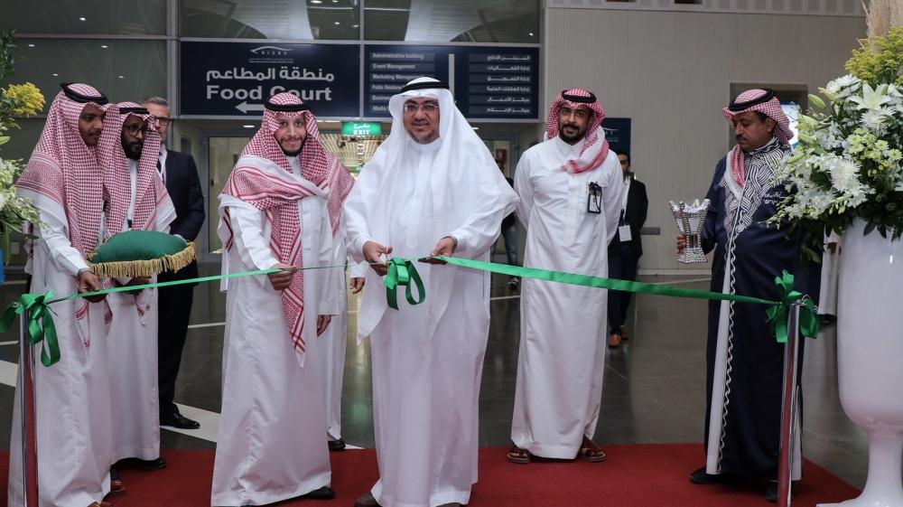 Eng. Hamed Al-Saggaf, Executive Director, IPP& Renewable Energy New Venture Department, Saudi Electricity Company, leads the inauguration of Saudi Elenex 2019 on April 29 