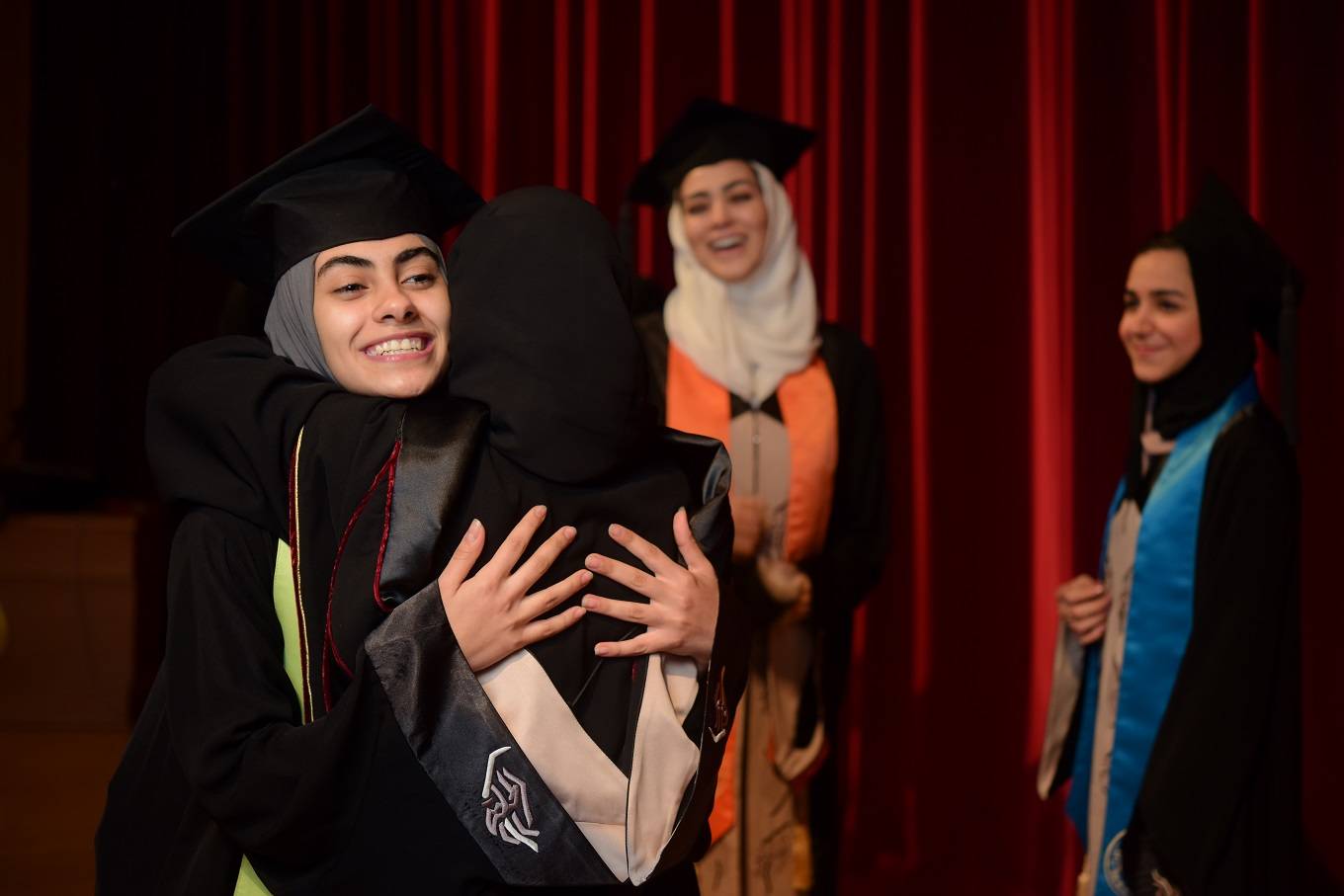 As many 467 undergraduate and postgraduate students graduated from various departments of Dar Al-Hekma University during the academic year 2018-19.